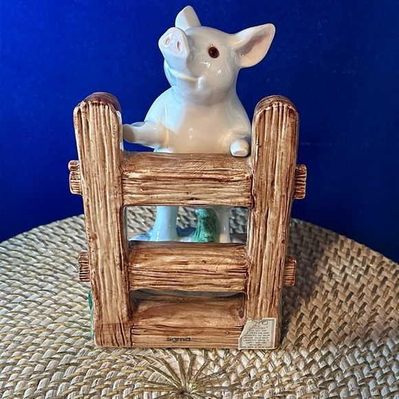 Vintage Sigma Japan Hand Painted Porcelain Pig on Fence Bookend Figurine 8.5” T - Picture 4 of 7